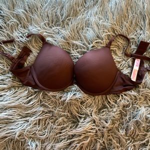 Victoria’s Secret PINK bra